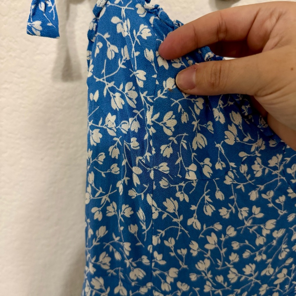 Reformation Blue Floral White Flowers Dainty Viscose Nikita Midi Dress Size 0 - Picture 10 of 12